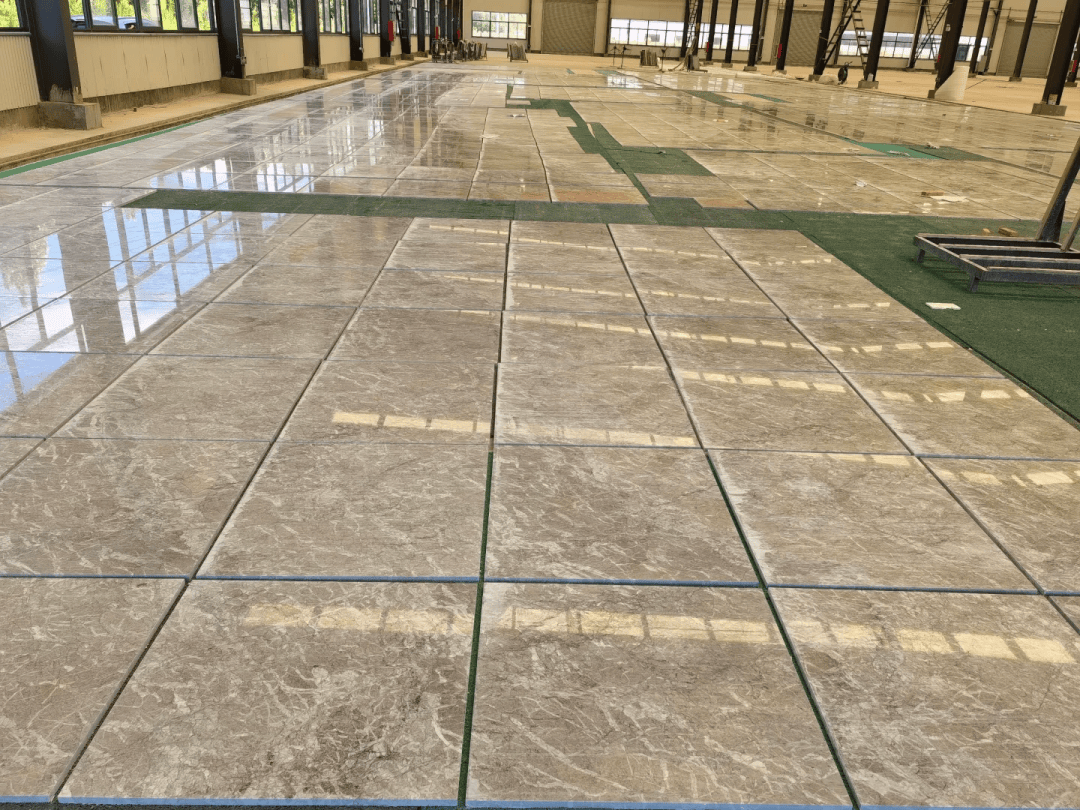 石材排版進化史 從規整拼接到藝術敘事